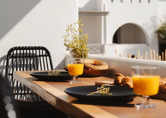 Karla, Beachside Bliss In Nyaraló *