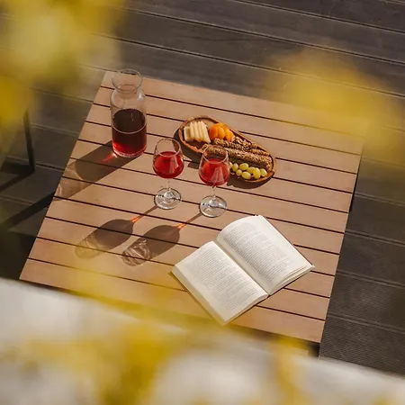 Karla, Beachside Bliss In Hébergement de vacances *