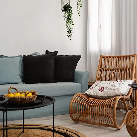 Karla, Beachside Bliss In * Ágios Prokópios