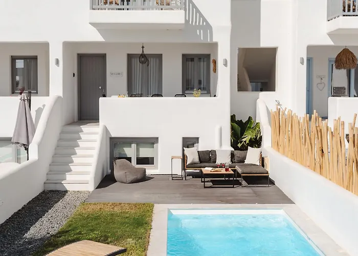 Karla, Beachside Bliss In * Agios Prokopios (Naxos)